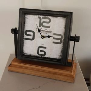 Vintage-style Clock